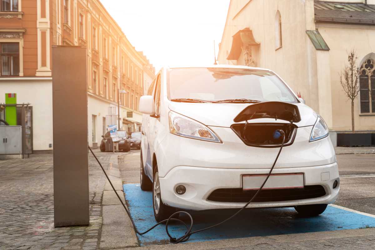 Best Hybrid Models for City Drivers in 2025