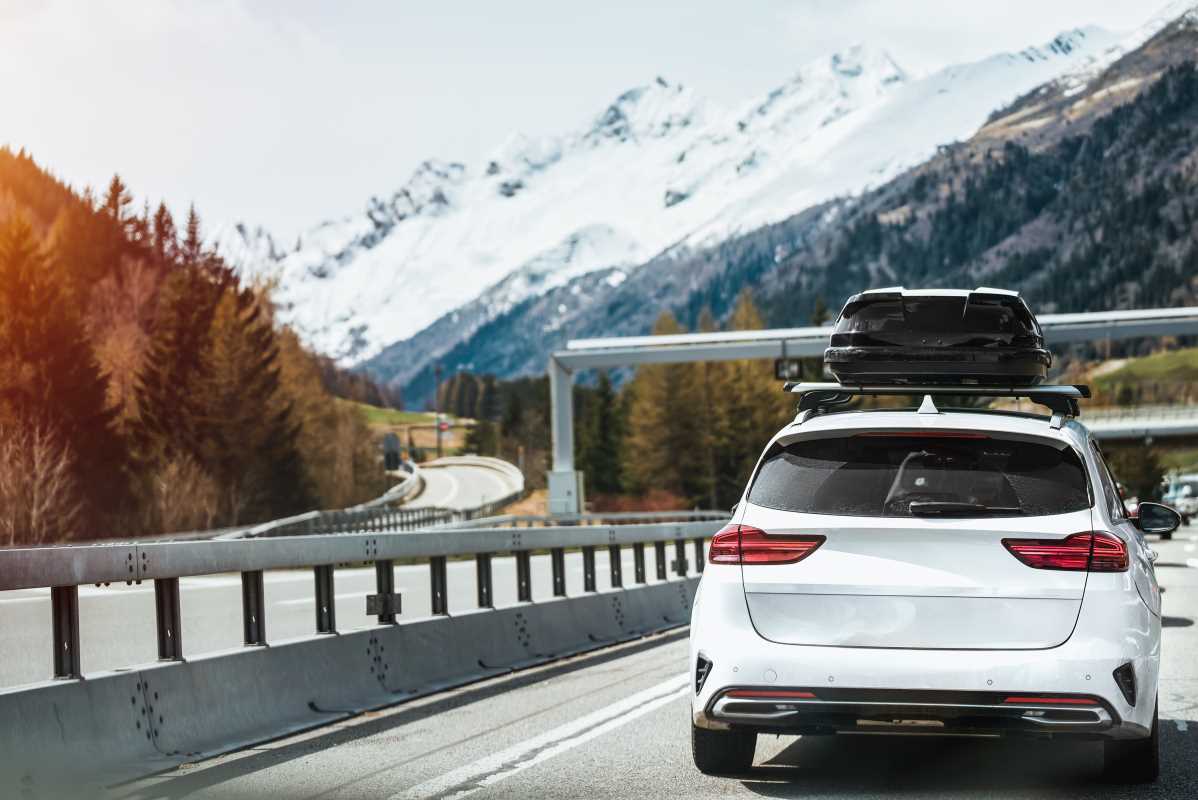 Compact Cars vs. Crossovers: Which Should You Pick in 2025?